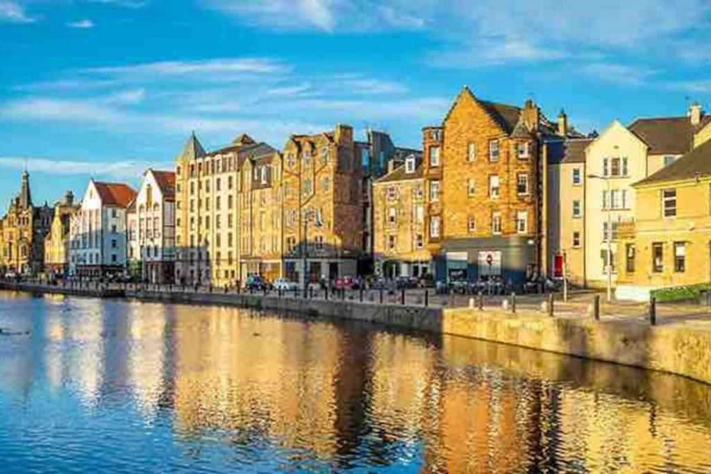 Spacious 2 Bed, 2 Bath Apartment -The Shore, Leith Эдинбург Экстерьер фото